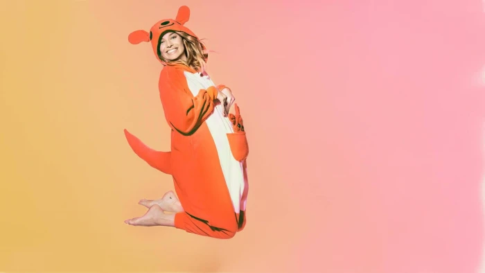 margot robbie kangaroo costume actress hollywood 2k