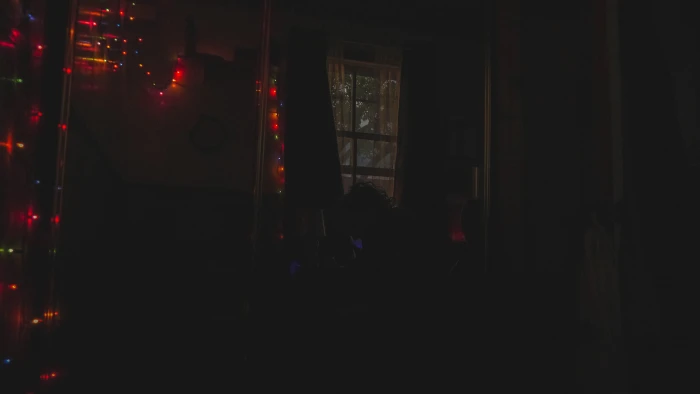 room vibe curtain light christmas lights sky girl view 2k 4k