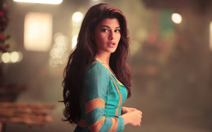 actress jacqueline fernandez Girls Photo HD Wallpa women's teal long sleeved dress 2k