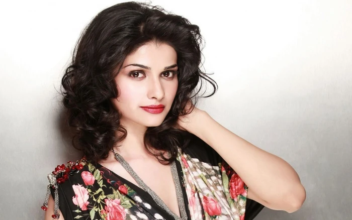 actress babe bollywood desai model prachi
