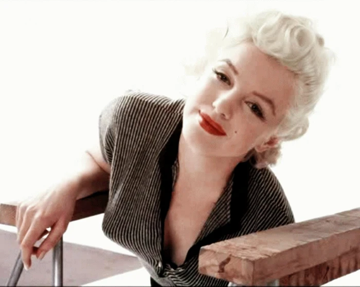actress blonde marilyn monroe