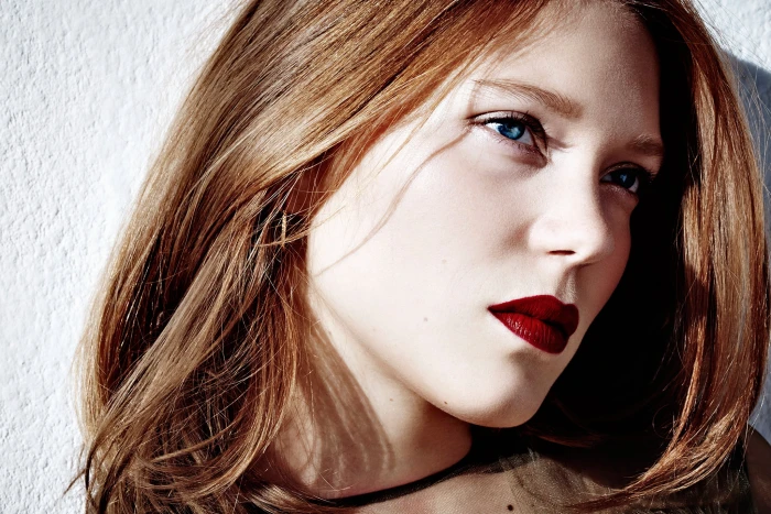 actress L a Seydoux French women face headshot 2k