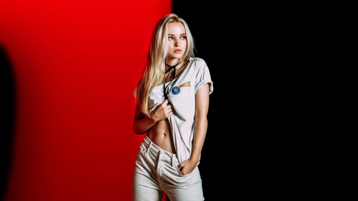Actresses Dove Cameron Blonde Girl Long Hair Model Woman 19