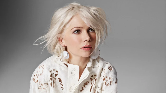 Actresses Michelle Williams Blonde Earrings