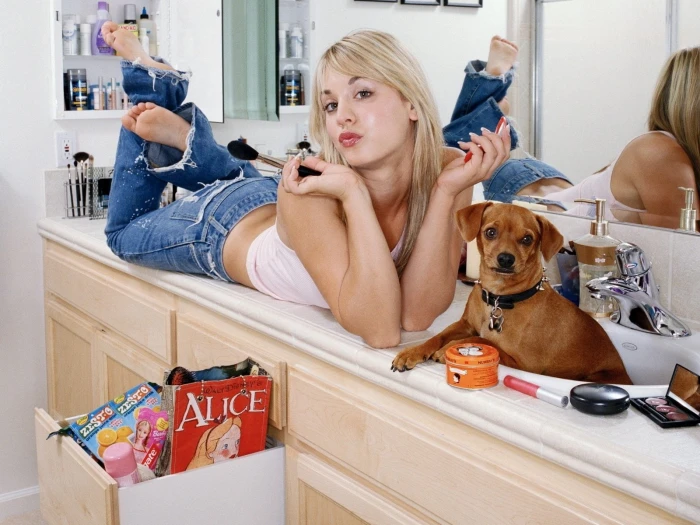 Actresses Kaley Cuoco domestic pets animals mammal