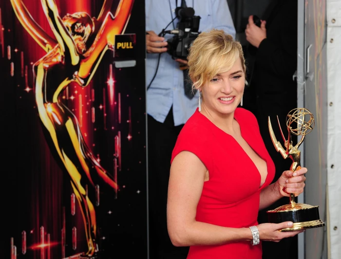 Actresses Kate Winslet 75