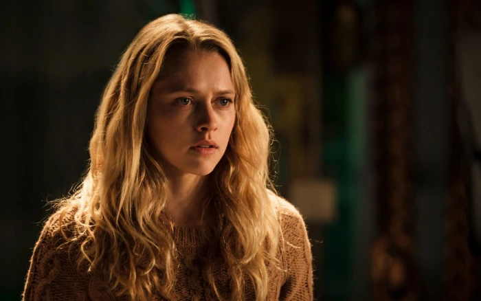 Actresses Teresa Palmer Australian portrait long hair hairstyle