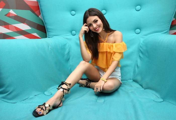 Actresses Victoria Justice American Brown Eyes Brunette