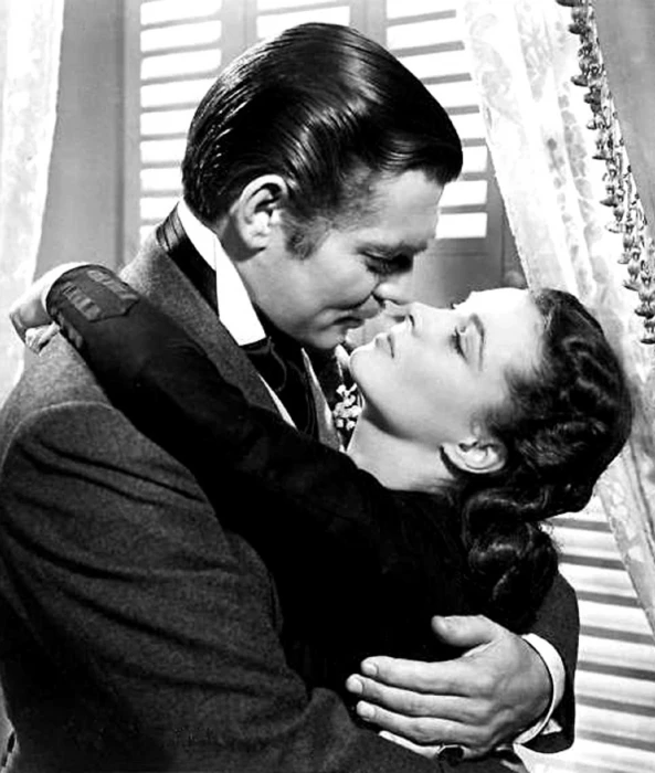 man and woman hugging clark gable vivien lee actor actress
