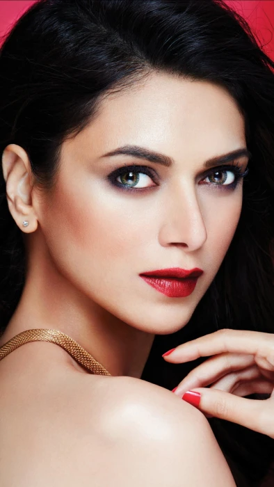 Aditi Rao Hydari Red Lips woman's face Female Celebrities bollywood