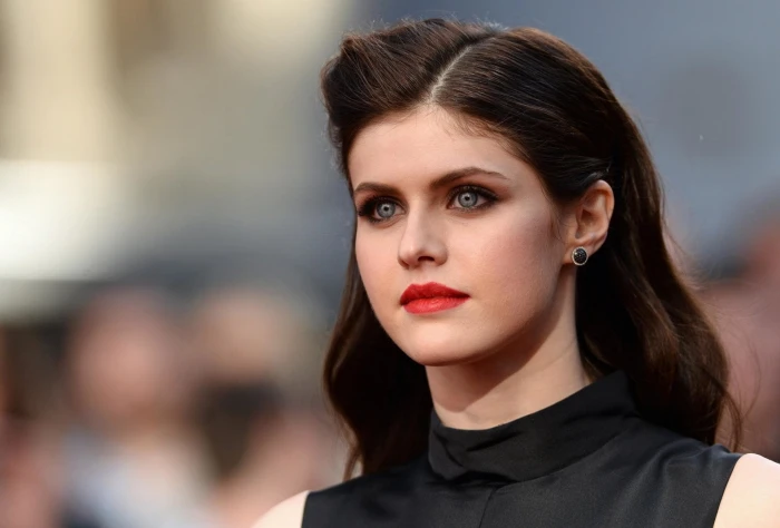Alexandra Daddario Actresses portrait headshot young adult