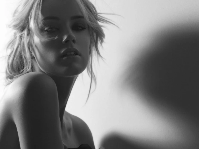 Amber Heard actress women blonde bare shoulders open mouth
