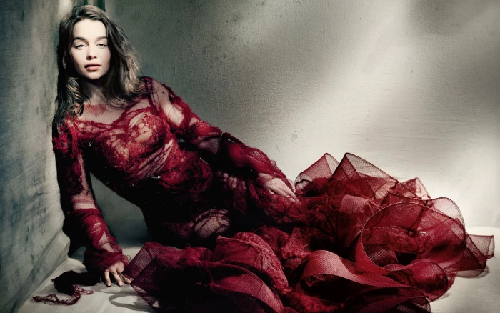 Emilia Clarke women's red floral long sleeved dress Female Celebrities 55