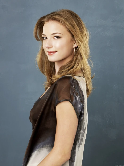 Emily Vancamp women actress lying down