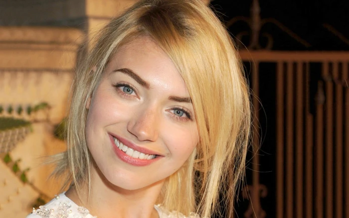 face blonde actress Imogen Poots women portrait headshot 62