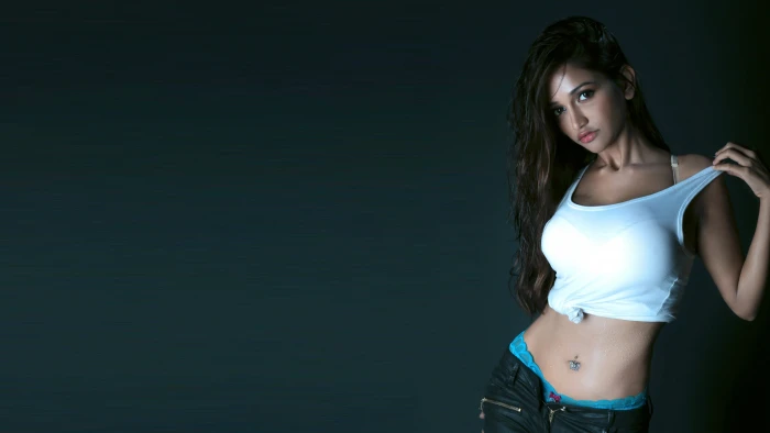 Hindi Tamil Telugu Anaika Soti Indian actress young adult 19 2k 4k