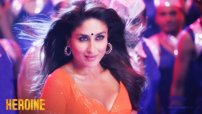 Kareena Kapoor in Heroine women's orange v neck top indian actress