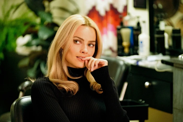 look actress blonde beauty Margot Robbie once upon a time in hollywood 2k