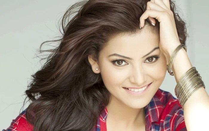 Urvashi rautela Bollywood Actress India portrait smiling