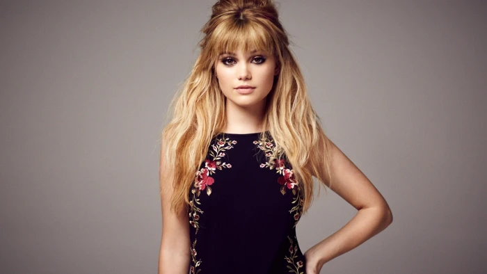 women model Olivia Holt actress hands on hips blonde brown eyes