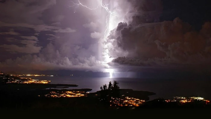 thunder storm nature landscape lightning night lake city