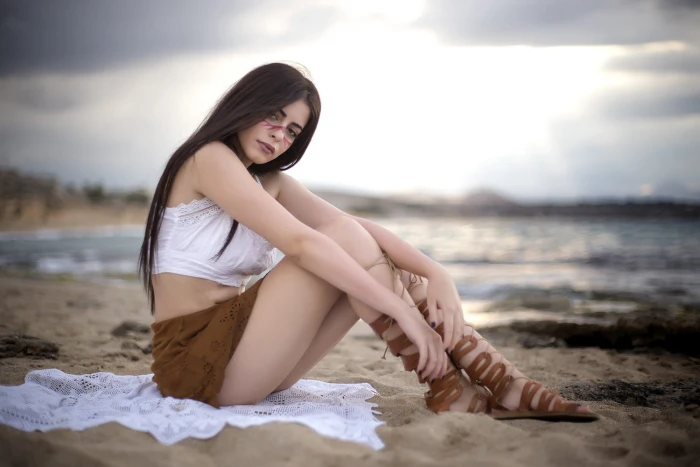 women's white sleeveless crop top brunette women outdoors beach 2k