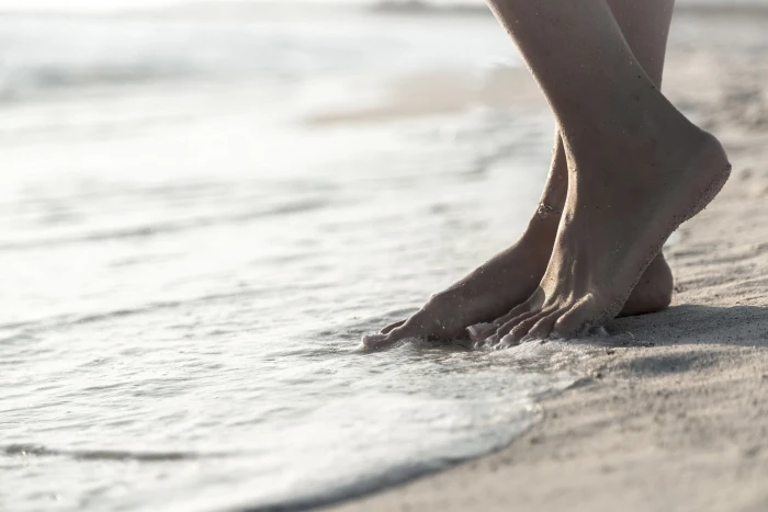 women outdoors legs feet beach sand anklet human body part 2k