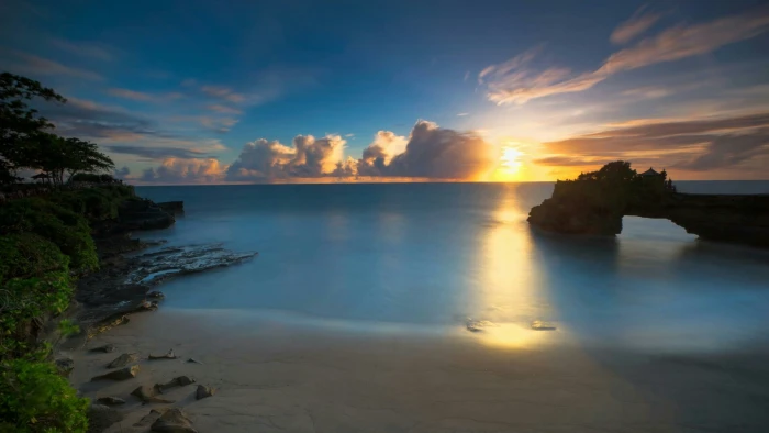 hindu tanah lot indonesia pura batu bolong bali ocean 2k
