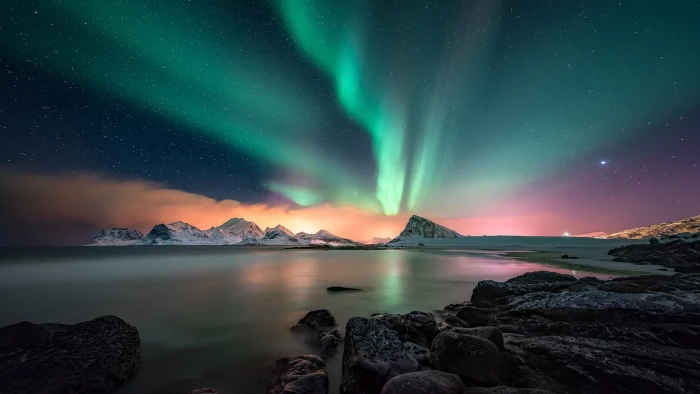 night aurora borealis lofoten sky norway arctic 2k