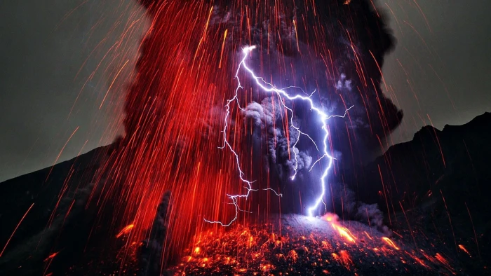 lava with lightning digital wallpaper nature landscape volcano 2k