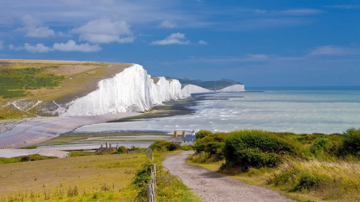 brown and white wooden house England cottage sea cliff Cliffs of Dover 2k
