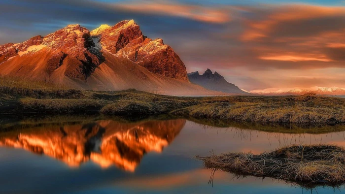 reflection vestrahorn iceland wilderness mountain dawn 2k