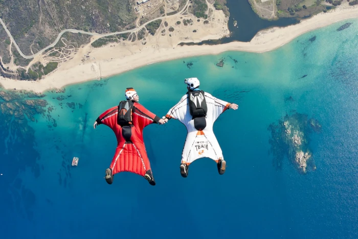 skydiving skydiver beach sea 2k