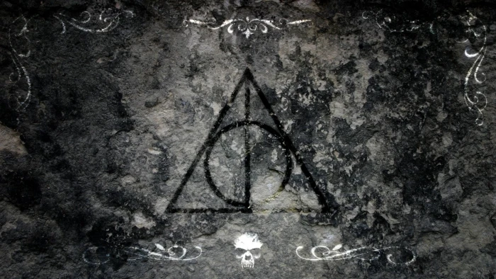 black pyramid vector art Harry Potter reliques artwork movies 2k