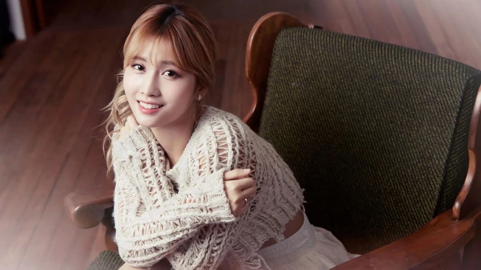 Momo Twice women Asian smiling Korean indoors portrait 45 2k
