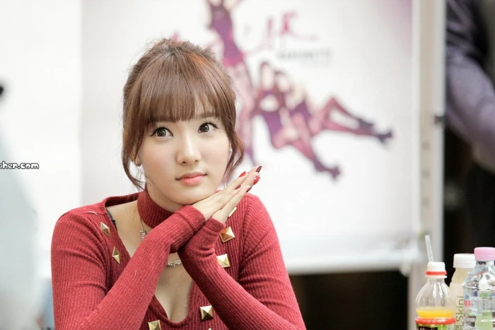 Music Korean Girl Group one person childhood offspring