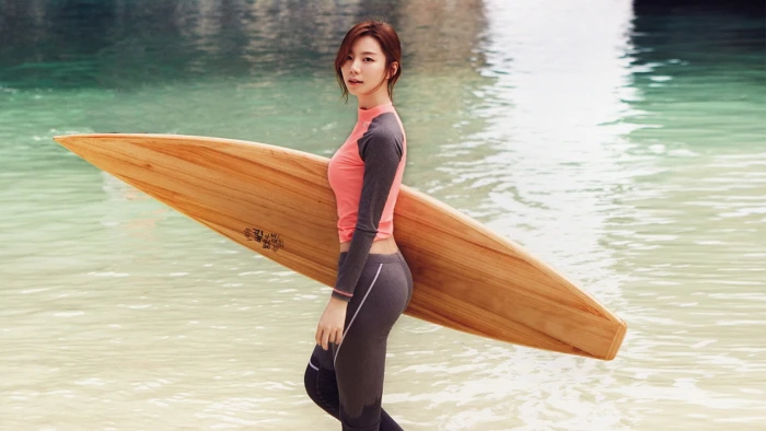 women beach Korean surfboards celebrity 2k