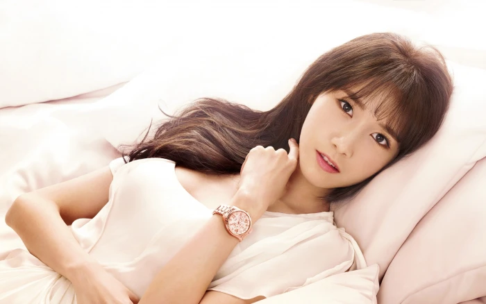 Yoona Korean Girls Generation HD Photo Wallpaper 0 women s round gold colored analog watch 2k