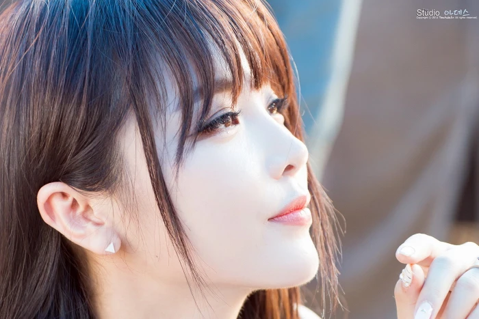 korean girl group young adult headshot make up body part 2k