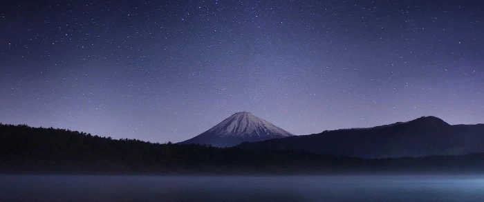 Astrophotography blue space ultrawide mountain star 2k