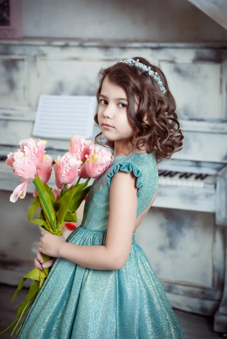 hair kids pretty summer eyes young cute face people 2k