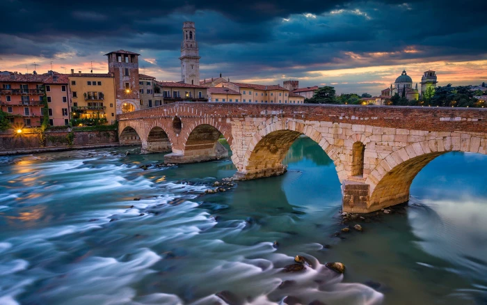 Ponte Pietra Roman Bridge On The River Adige In Verona Italy Hd Wallpapers For Mobile Phones And Computer 2k 4k