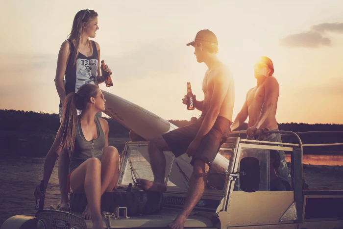 shirtless people women outdoors enjoying summer on beach 2k 4k 5k