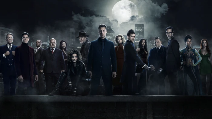 Gotham Season 3 group of people crowd men real 2k 4k 5k 8k