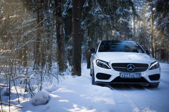 white Mercedes Benz C Class winter car machine auto city 2k 4k 5k