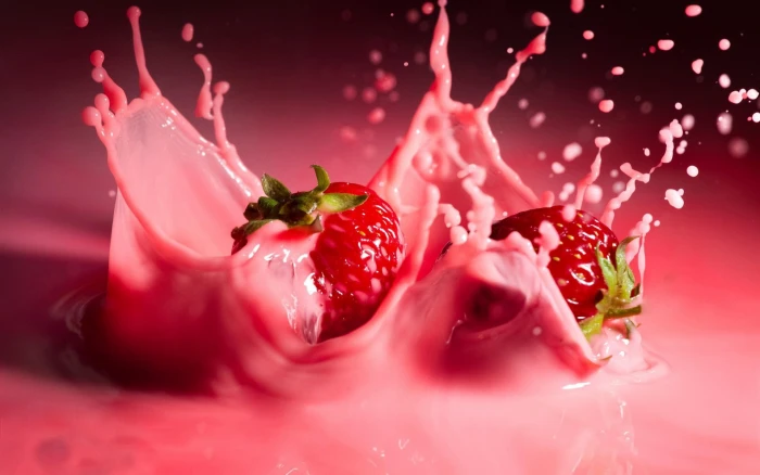 strawberries fruit red pink splashes macro food splashing 2k