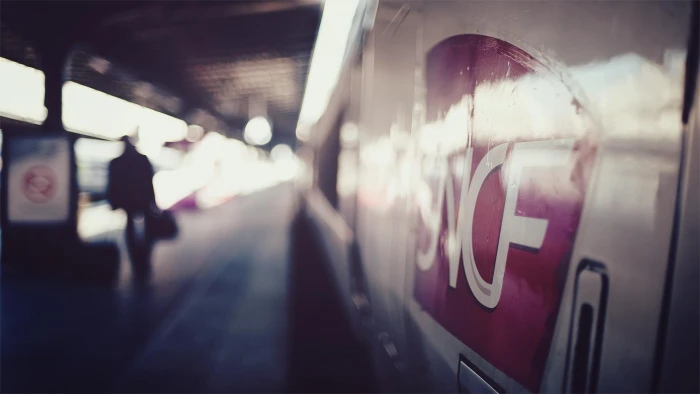 photography depth of field train TGV SNCF station 2k
