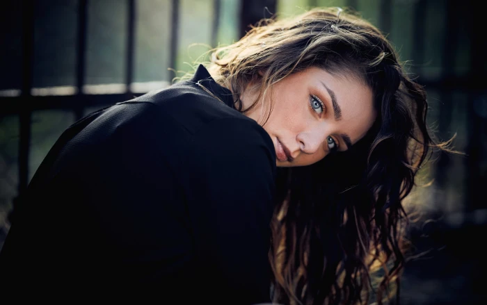 women outdoors gray eyes brunette bokeh model looking at viewer 2k