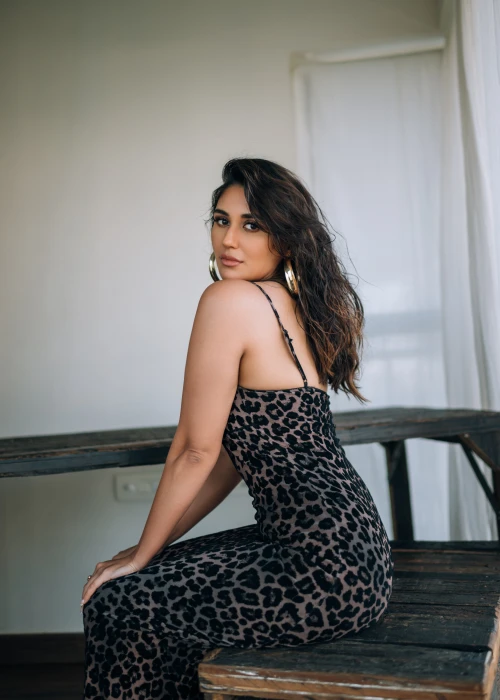 Nikita Dutta actress indian celebrity 2k 4k 5k