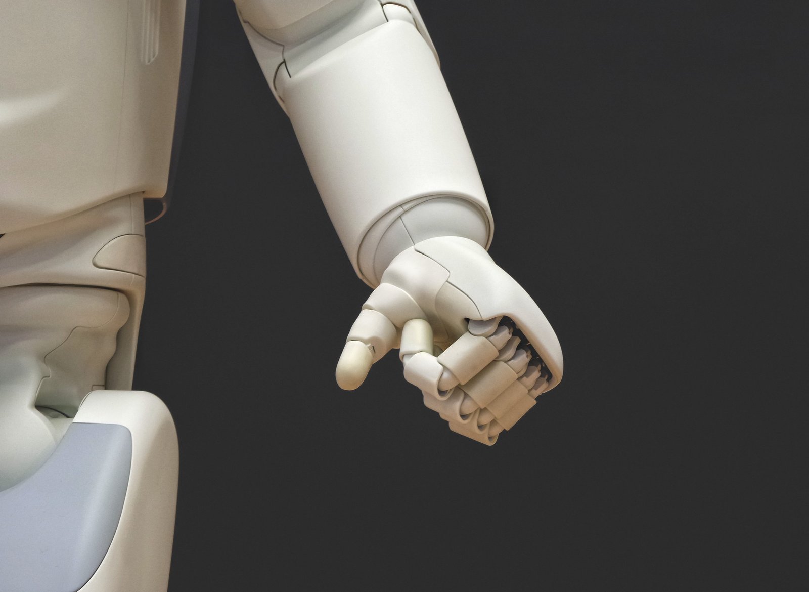 white robot cyber artificial intelligence mechanic robotic 2k 4k 5k